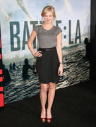 th_673480270_Sara_Paxton_Battle_Los_Angeles_Premiere_J0001_016_122_190lo.jpg