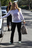 th_60487_Preppie_Hilary_Duff_at_the_voting_polling_place_23_122_220lo.jpg