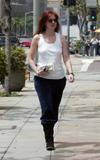 th_20895_Debra_Messing_out_and_about_in_Los_Angeles_05.jpg