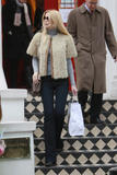 th_41817_celebrity_paradise.com_TheElder_ClaudiaSchiffer2010_12_07_schoolruninLondon32_122_444lo.jpg