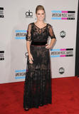 th_20631_celebrity_paradise.com_TheElder_HeidiKlum99_122_561lo.jpg