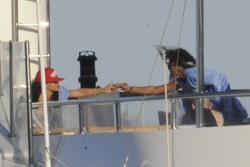 th_451919881_Rihannaonthe435mcharteryachtLatitudeoffPortoCervo15.7.2012_13_122_76lo.jpg