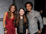 th_90908_Shenae_Grimes_celebutopia_net_3130_123_872lo.jpg
