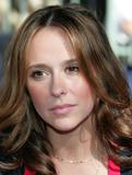 Jennifer Love Hewitt spends her Christmas