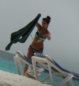 Latina-woman-with-nice-body-in-bikini-at-beach-11wb0axqn7.jpg