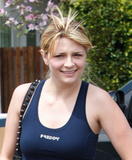 http://img137.imagevenue.com/loc811/th_22586_Mischa_Barton_hits_the_gym_in_Hollywood_018_122_811lo.JPG