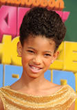 http://img137.imagevenue.com/loc94/th_54073_WillowSmith_Nickelodeons24thAnnualKidsChoiceAwardsApril22011_By_oTTo66_122_94lo.jpg